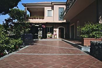 Rosso Vulcano Nicolosi Exterior photo