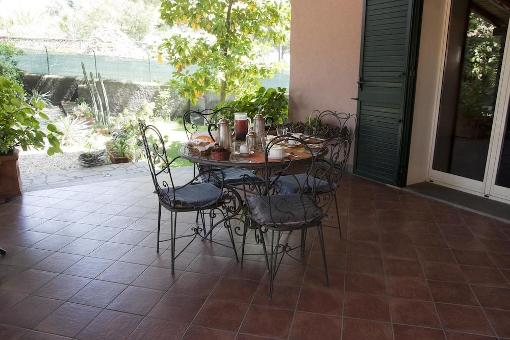 Rosso Vulcano Nicolosi Exterior photo