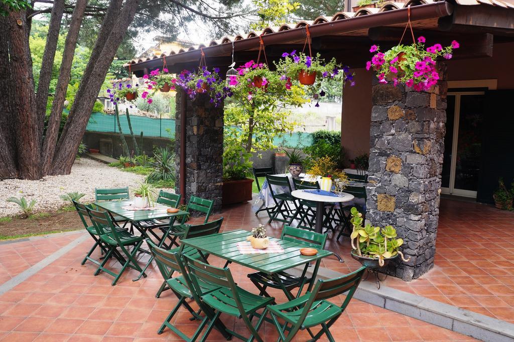 Rosso Vulcano Nicolosi Exterior photo